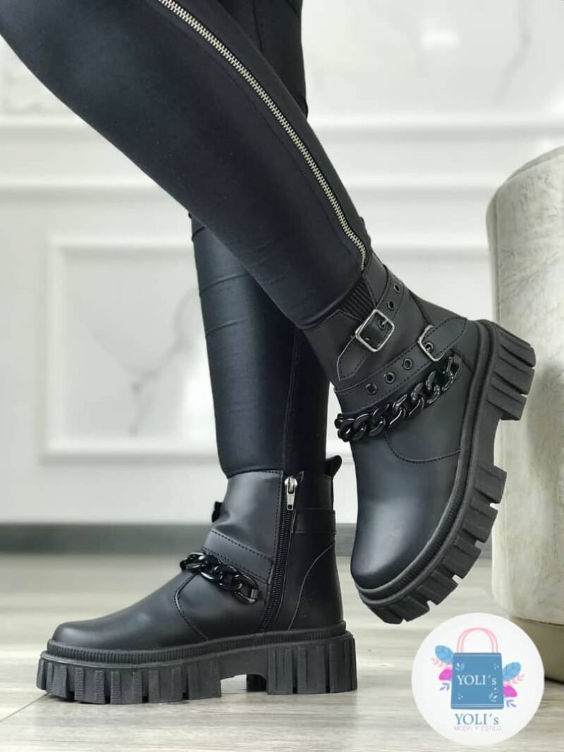 BOTA CON BOLSITO Y CADENA - Imagen 11