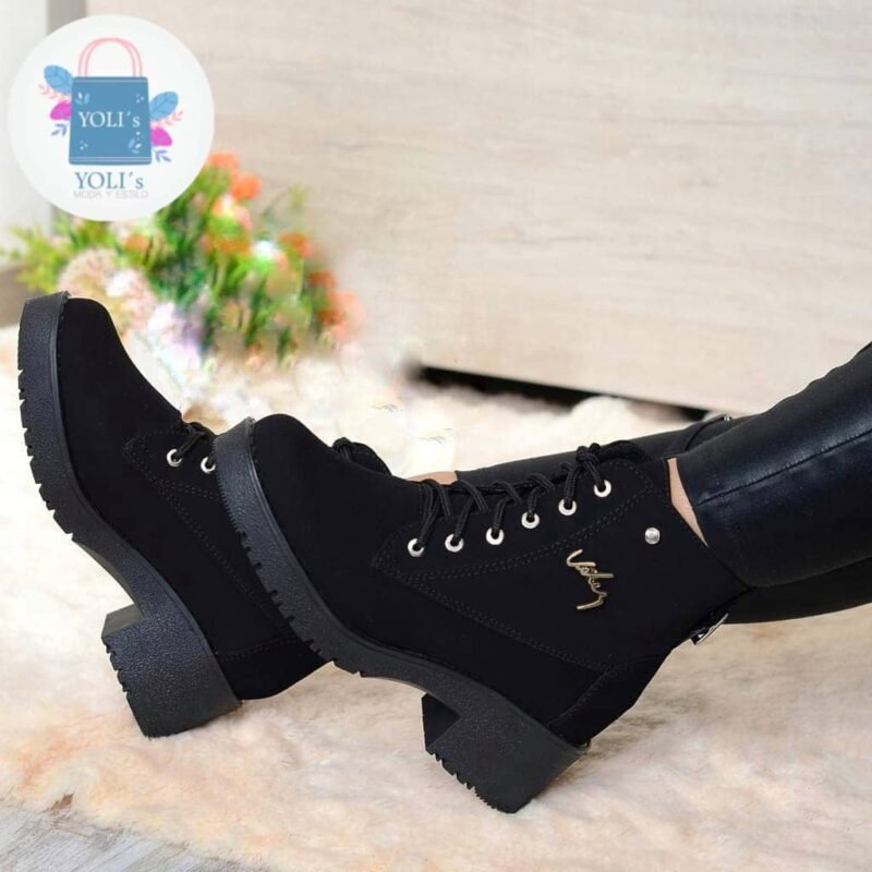 BOTA VELEZ