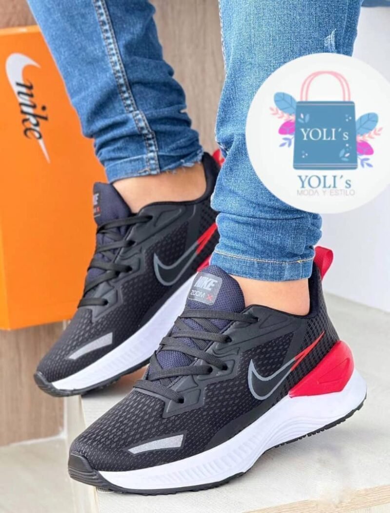 NIKE