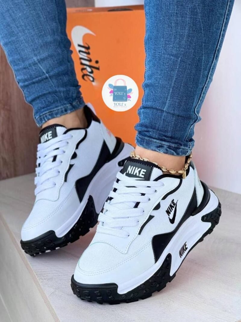 NIKE ROCA - Imagen 3