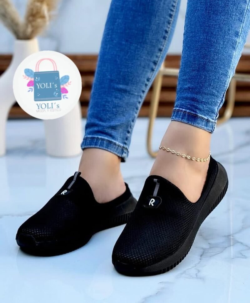 SKECHERS