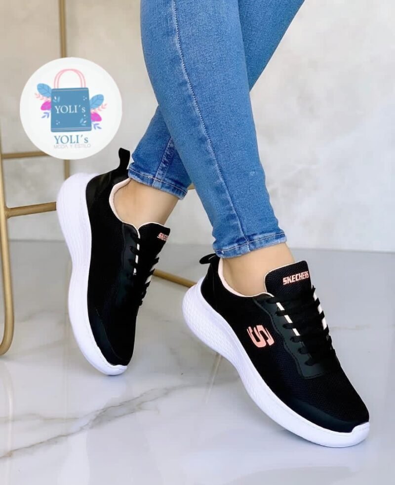 SKECHERS