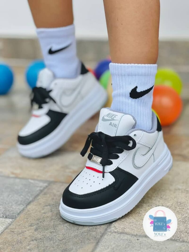 NIKE NIÑO